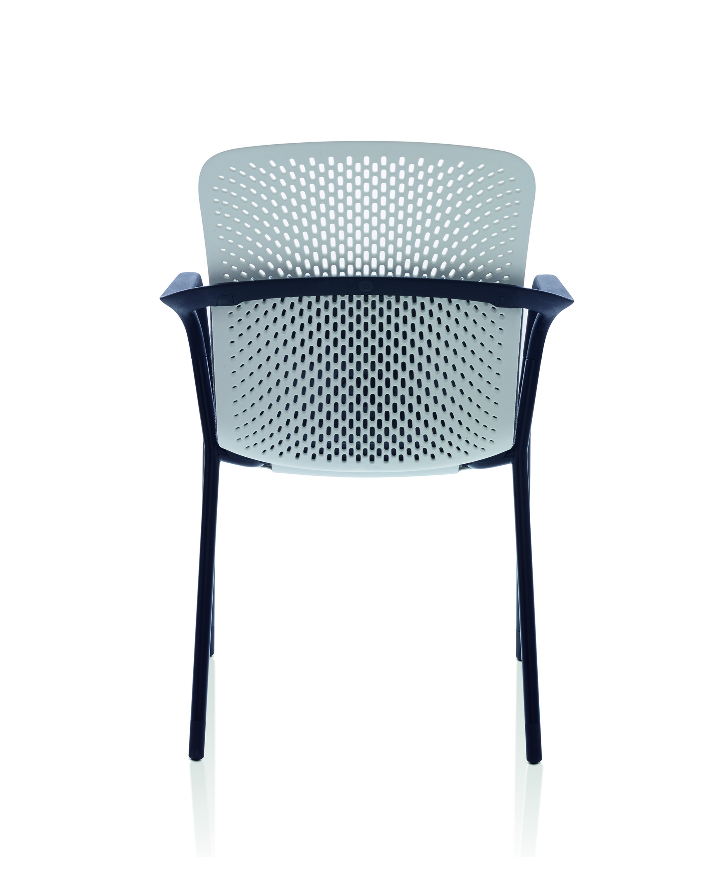 乐竞平台 - 坐具|餐椅|办公家具|设计师家具|凯恩培训椅/餐椅